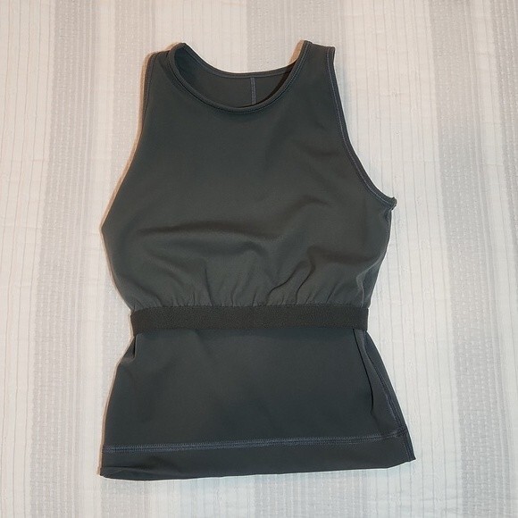 Everlane The Perform Tank in Pine green size XXS new with tag - Picture 14 of 16